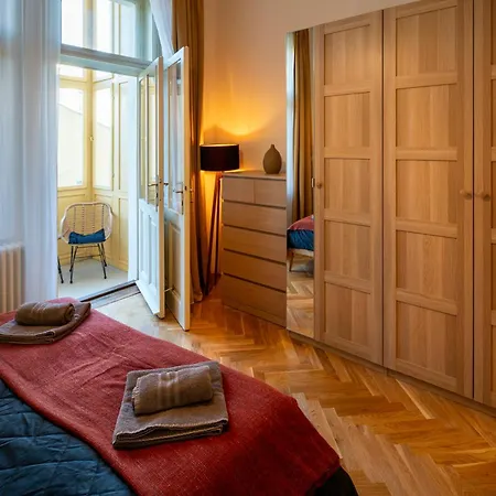 شقة Old Town - 3 With 2 Bathroom & Balcony 28 Rijna *