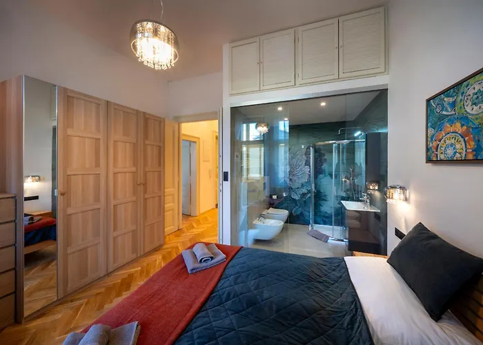 Old Town - 3 With 2 Bathroom & Balcony 아파트 프라하